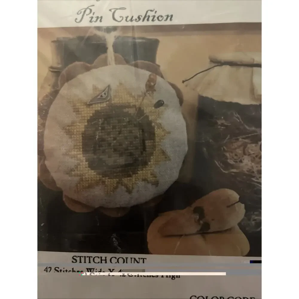 RARE Homespun Elegance Sunflower Love Pin Cushion Cross Stitch Graph Button Kit